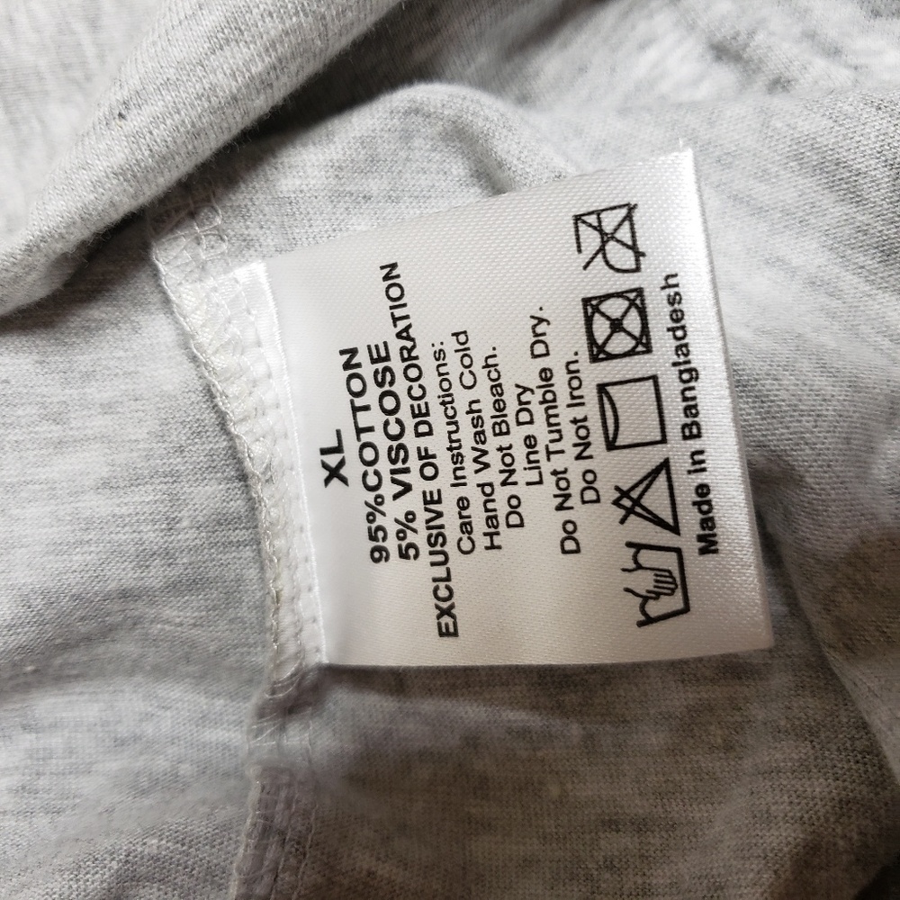 Love rainbow crop top LGBTQ size XL - Picture 3 of 3